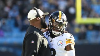 Steelers' Diontae Johnson Had Clear Dispute With Mike Tomlin During Week 11 Game Against The Browns (Steelers News). Photo by USA Today